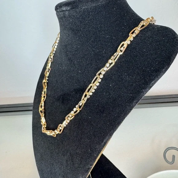 NWT Ettika Double Interlocking Gold Chain Link Necklace - Picture 3 of 6